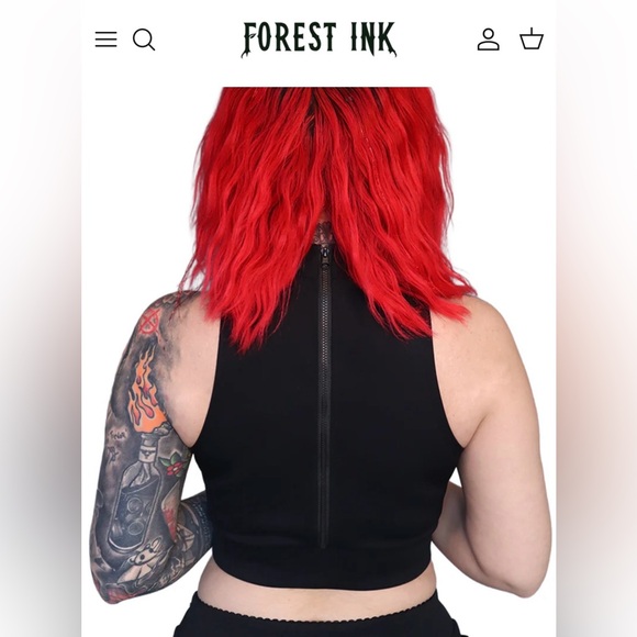 Forest Ink Black Buckle Mesh Crop Top - Picture 2 of 5